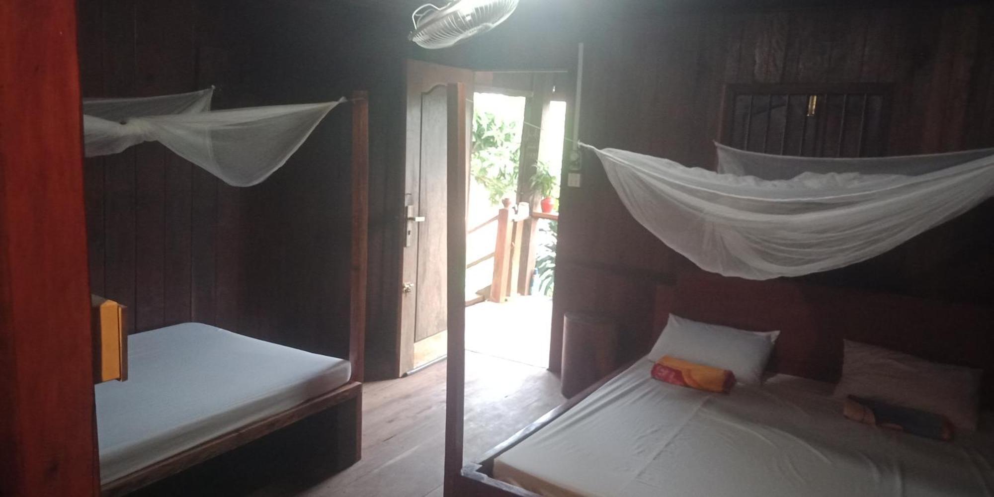 Apartamento Familyhouse & Trekking Banlung Exterior foto