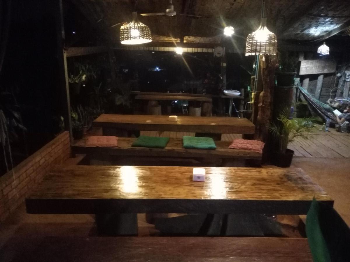 Apartamento Familyhouse & Trekking Banlung Exterior foto