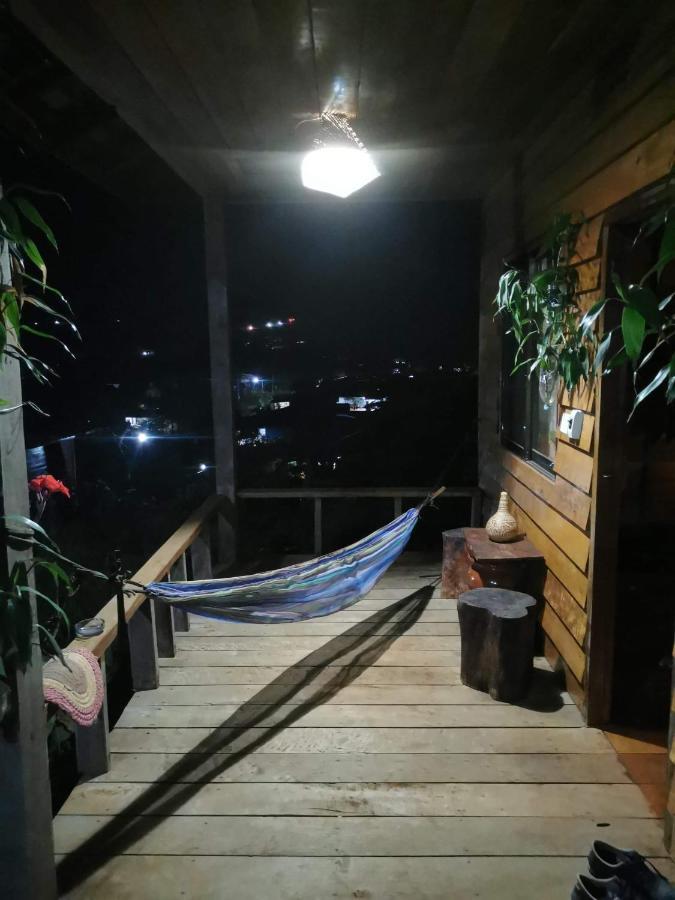 Apartamento Familyhouse & Trekking Banlung Exterior foto